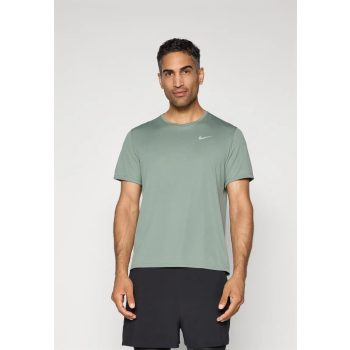 Training,NIKE